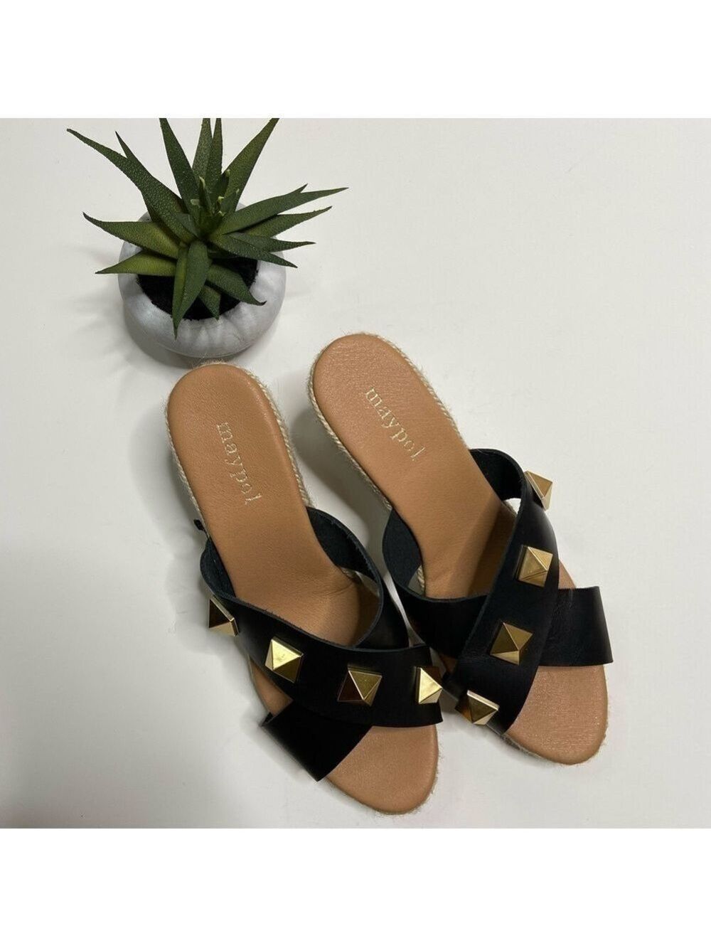 MAYPOL NWOT Made In Spain Black Leather Stud Accented Wedge Sandals 39 (8.5)